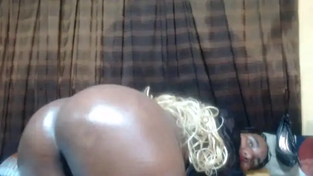 darklongnipples (F young) - tip me wanna take day off