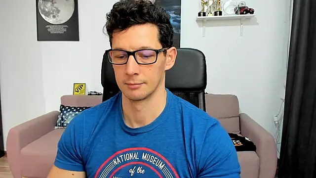 brutusk08 - BrutusK08's free webcam - UK Sex Cams