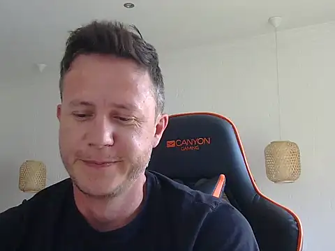 TroyDieselXXX webcam