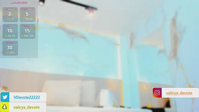 valirya_devote webcam