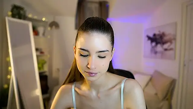 Abella_Danger_X webcam