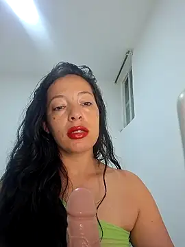 gia_gold - Gia_Gold's free webcam - UK Sex Cams