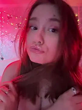 Sabrina_shells webcam