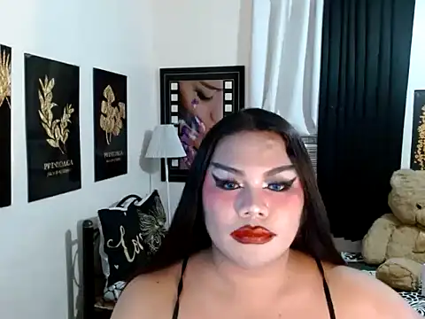 TSbrianaHugeCock webcam