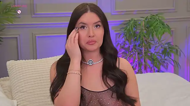 trishawinslet - TrishaWinslet's free webcam