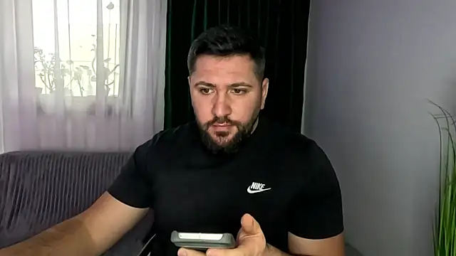 Gold_Alpha_Boy webcam