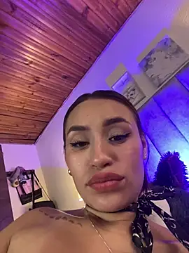 juliana-mancini webcam