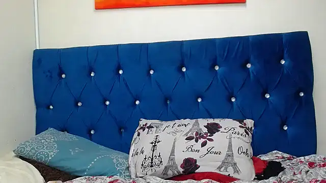 SexyDarkLadyXxx webcam