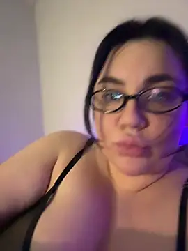 SwittieKendra webcam