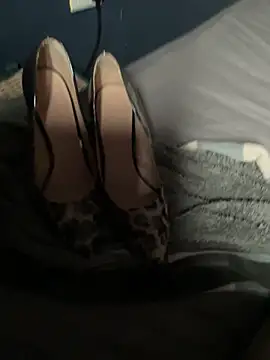 fortheloveofheels74 webcam