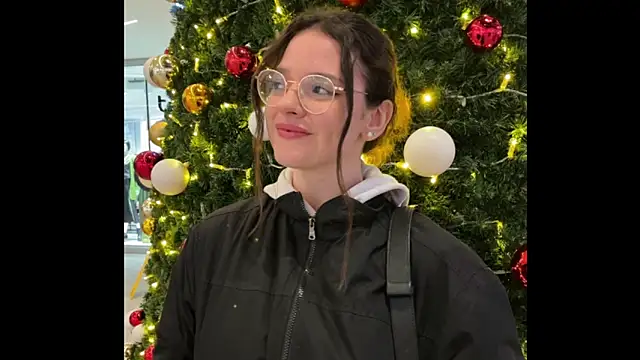 Leilla_Marusel webcam