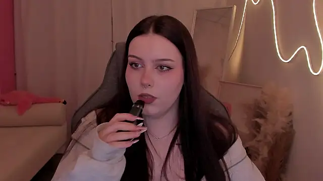 coramiel - CoraMiel's free webcam - UK Sex Cams