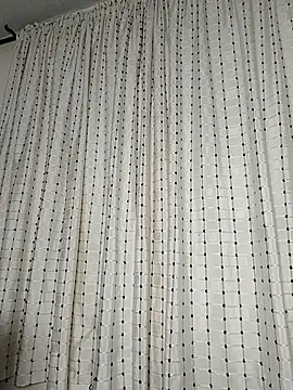 saasha_petit (F young) - Rub my Panty 😋