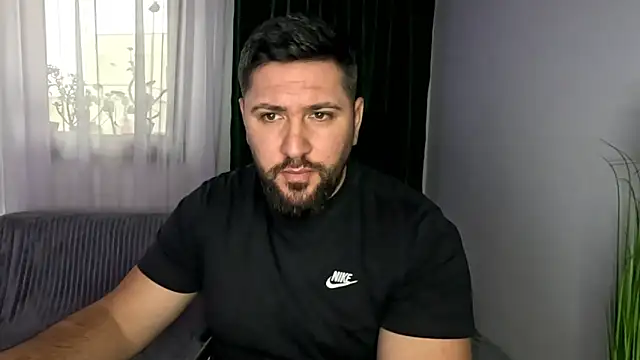 Gold_Alpha_Boy webcam