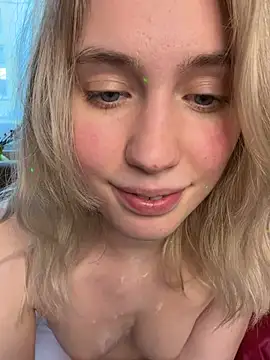 LovelyMiu webcam