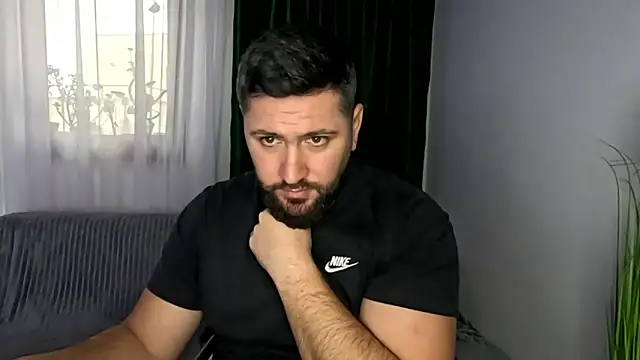 Gold_Alpha_Boy webcam