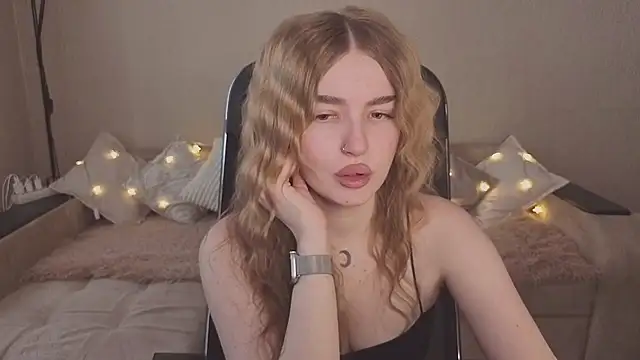 ViolettaLopez webcam