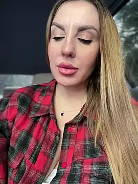 MilfNextDoor20 webcam