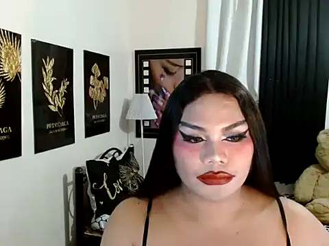 TSbrianaHugeCock webcam