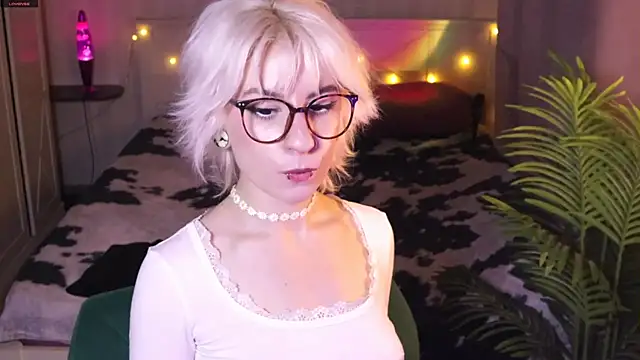 _moonlight_t - _Moonlight_t's free webcam - UK Sex Cams