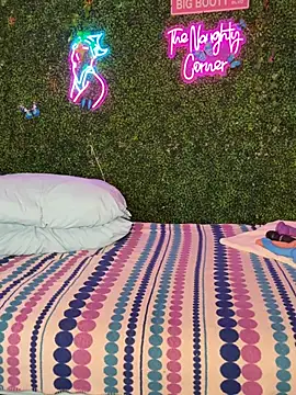 renathickass - RenaThickAss's free webcam - UK Sex Cams