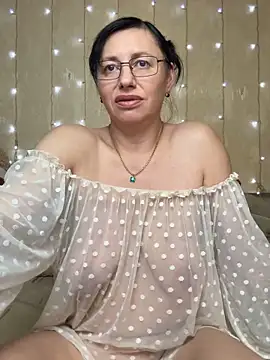 amberhotqueen - Amberhotqueen's free webcam - UK Sex Cams