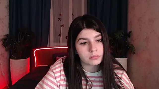 kisamodel - KisaModel's free webcam - UK Sex Cams