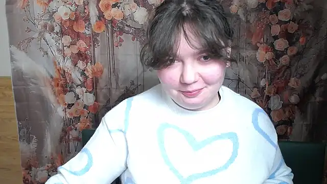 NeonilaLisova webcam