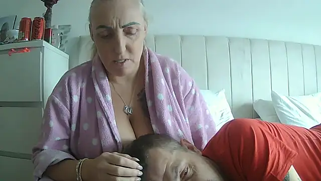 theblondecocklover webcam