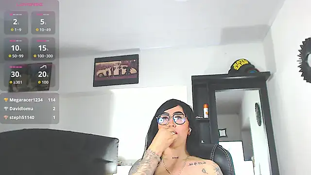 Vicky_hotmilf webcam