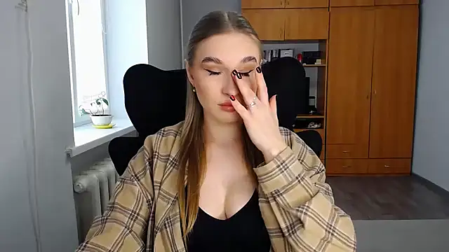 anyasmack (F young) - ❤️Dance❤️