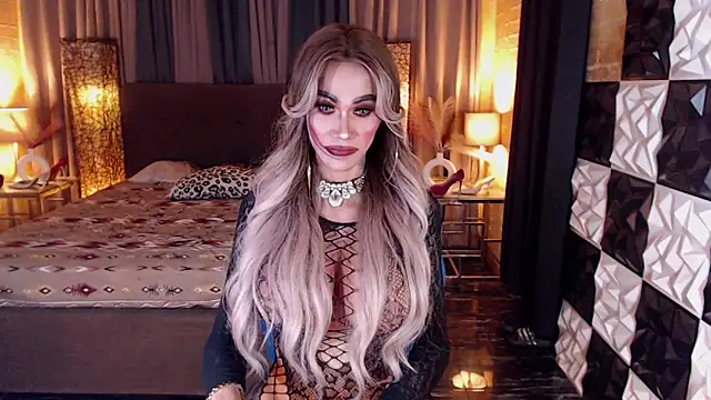 MonstrousCockDiva webcam