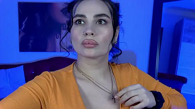 AdrianaTorres webcam