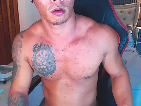 fuckinghot201 webcam