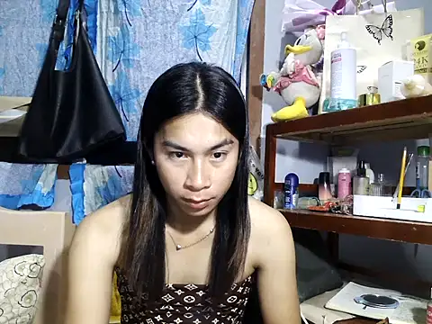 Asian_PrettyAle webcam