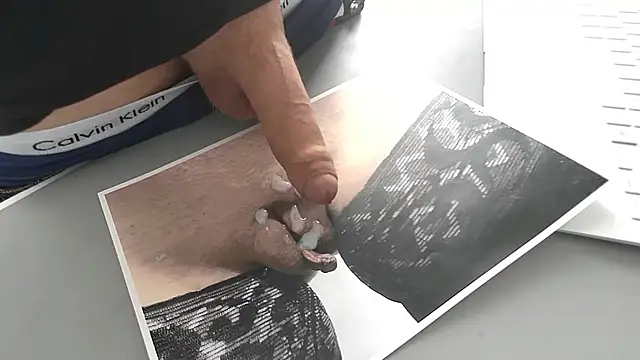 sperma_tributes (Ask my age) - Abspritzen / Cum