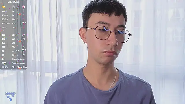 cameron_cum (M young) - Show hard cock 😏😈