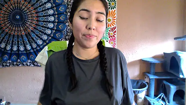 IntimateTales webcam