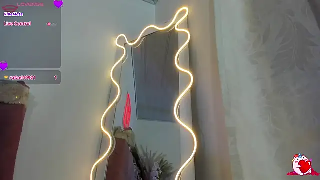 sabriina_tay - SABRIINA_TAY's free webcam