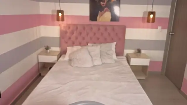 little_emma0 - Little_emma0's free webcam - UK Sex Cams