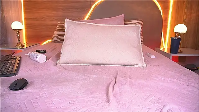 alexaa_walker webcam