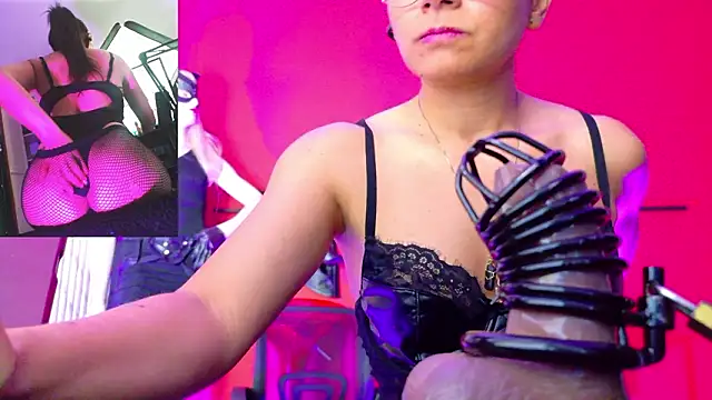 MistressSlut1 webcam