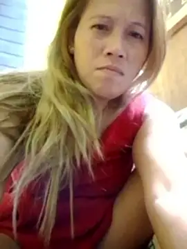 Webcam Model (CockBiter83)  is live.Free join now!