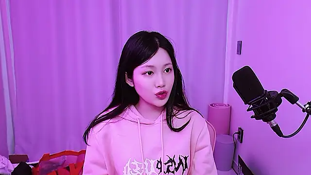 misa_02 - MISA_02's free webcam - UK Sex Cams