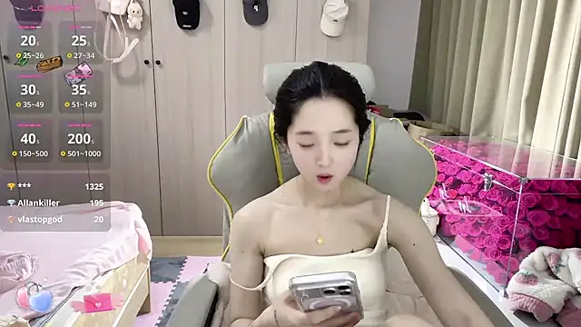 美女OiOi-666在线直播