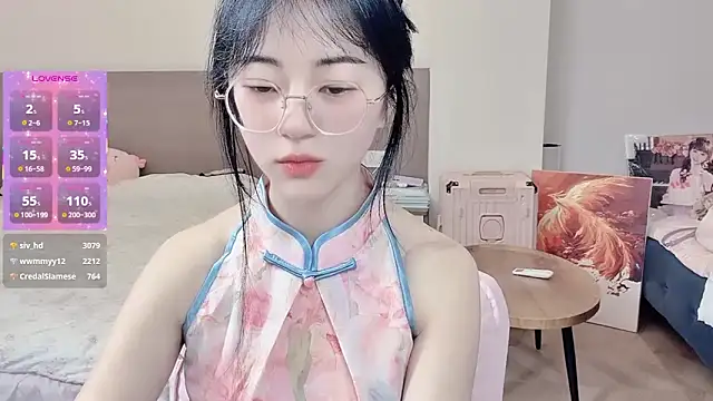 美女-ruoruo-在线直播