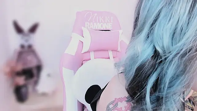 NikkiRamone webcam