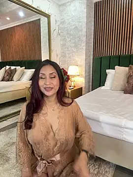 monicamoret (F milf) - Thursday energy: Striptease Sensual