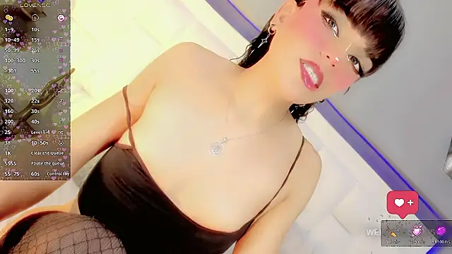 Zoe_Leyre webcam