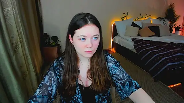 AlluringLookk webcam